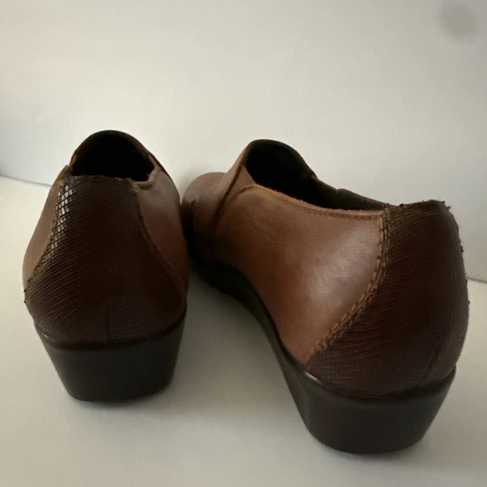 SAS Nora Slip On Loafer Wedge Shoes Brown Leather Womens Size 10.5 N Comfort New